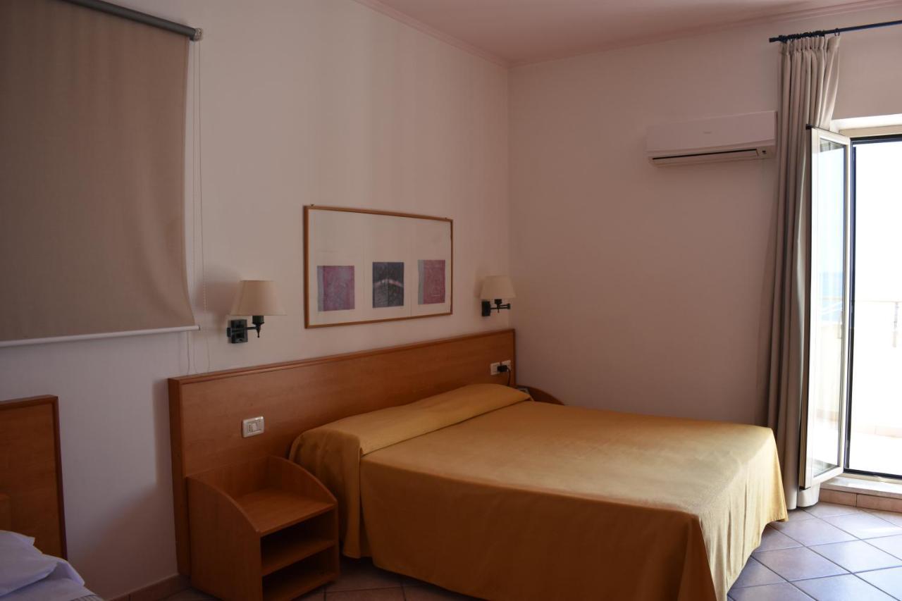 Hotel Amyclae 3*