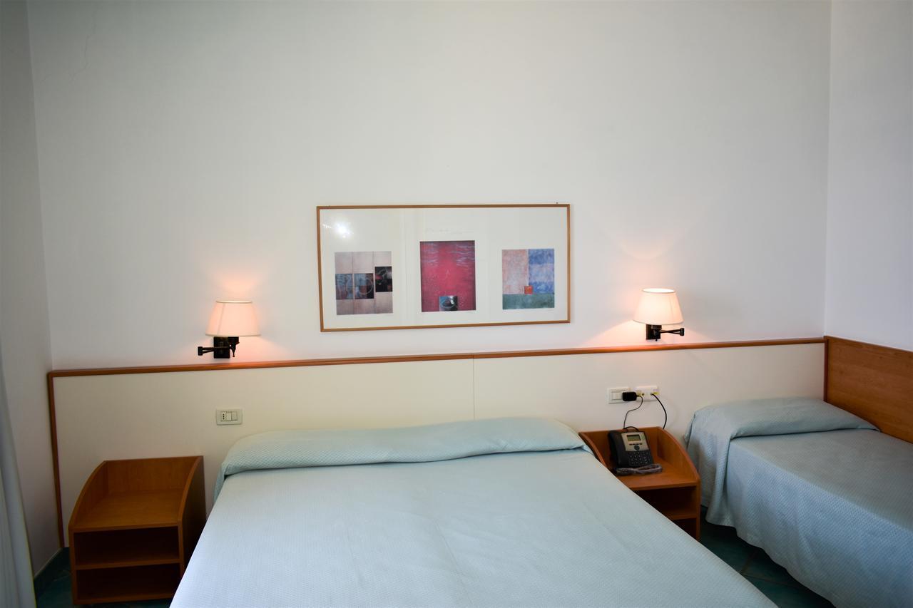 Hotel Amyclae 3*